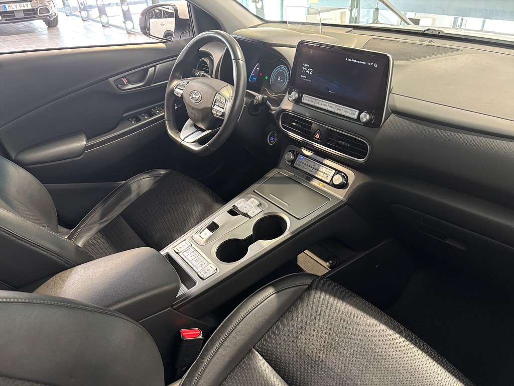 Bild på Advanced EV Electric 64kWh 204hk - DRAG, B-KAMERA, NAV