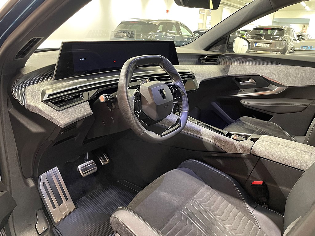 Bild på GT Hybrid 145hk Aut - B-KAMERA, CARPLAY