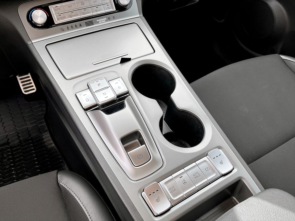 Bild på Essential 39.2kWh 136hk Aut - B-KAMERA, CARPLAY