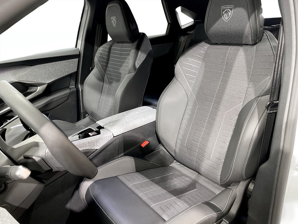 Bild på GT Hybrid 145hk Aut - B-KAMERA,CARPLAY,NAV