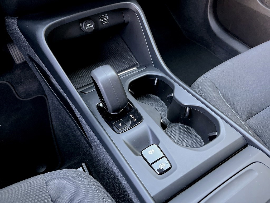 Bild på Momentum B4 197hk Aut - B-KAMERA, CARPLAY