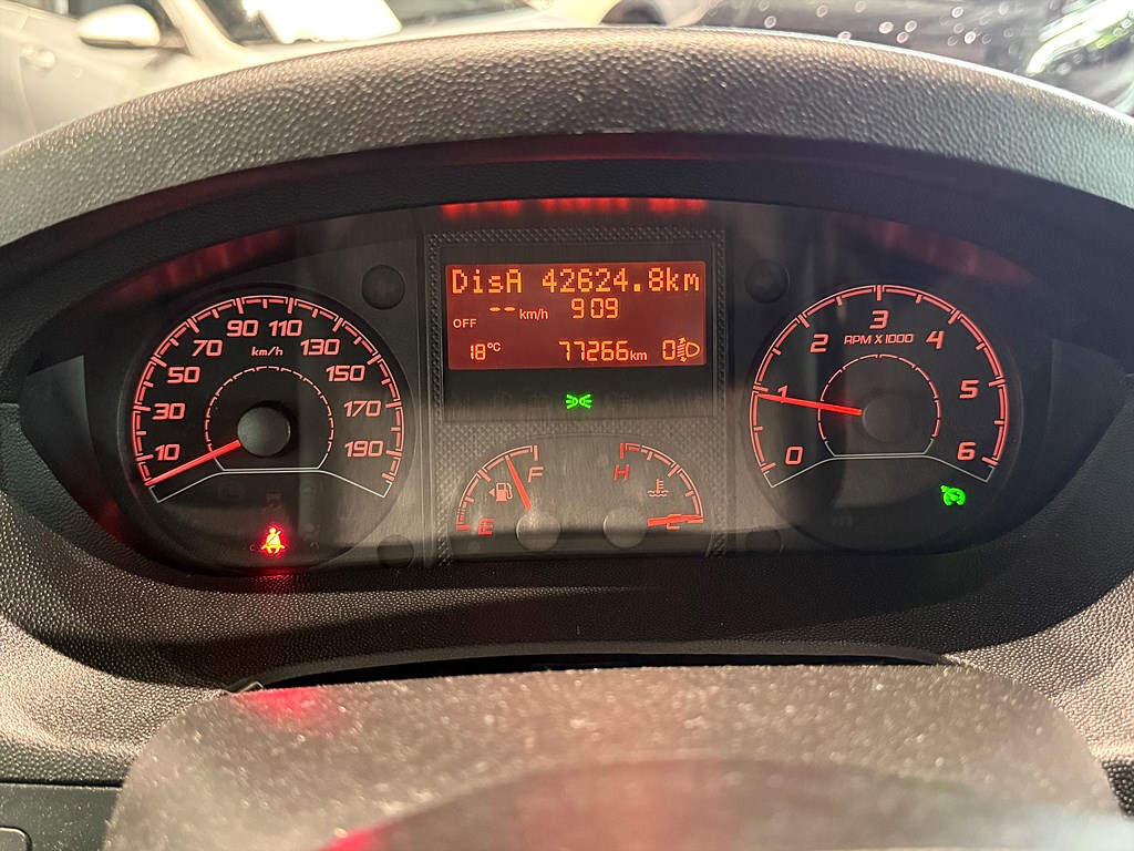 Bild på PRO+ 2.2 BHDi 165hk L3H2 - B-KAMERA, DRAG