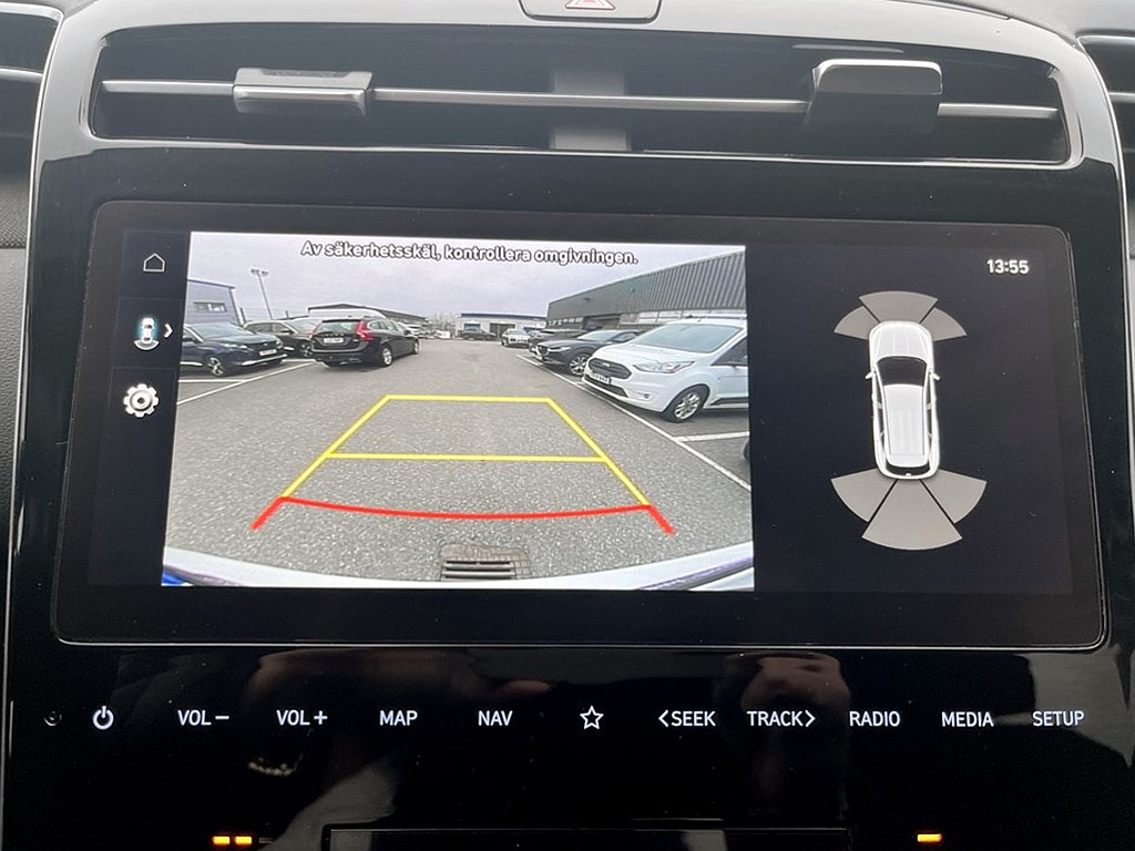 Bild på Essential Hybrid 230hk Aut - BACKKAMERA