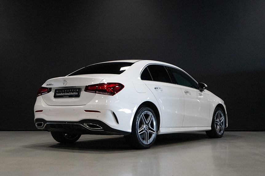 Mercedes-Benz A 250 e Sedan AMG Premium 218hk
