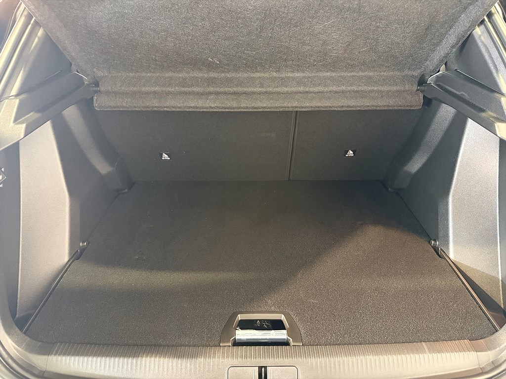 Bild på GT 1.2 PT 130hk Aut - B-KAMERA,CARPLAY,NAVI