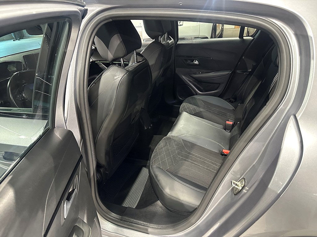 Bild på GT 50kWh 136hk Aut - B-KAMERA, NAVI, CARPLAY