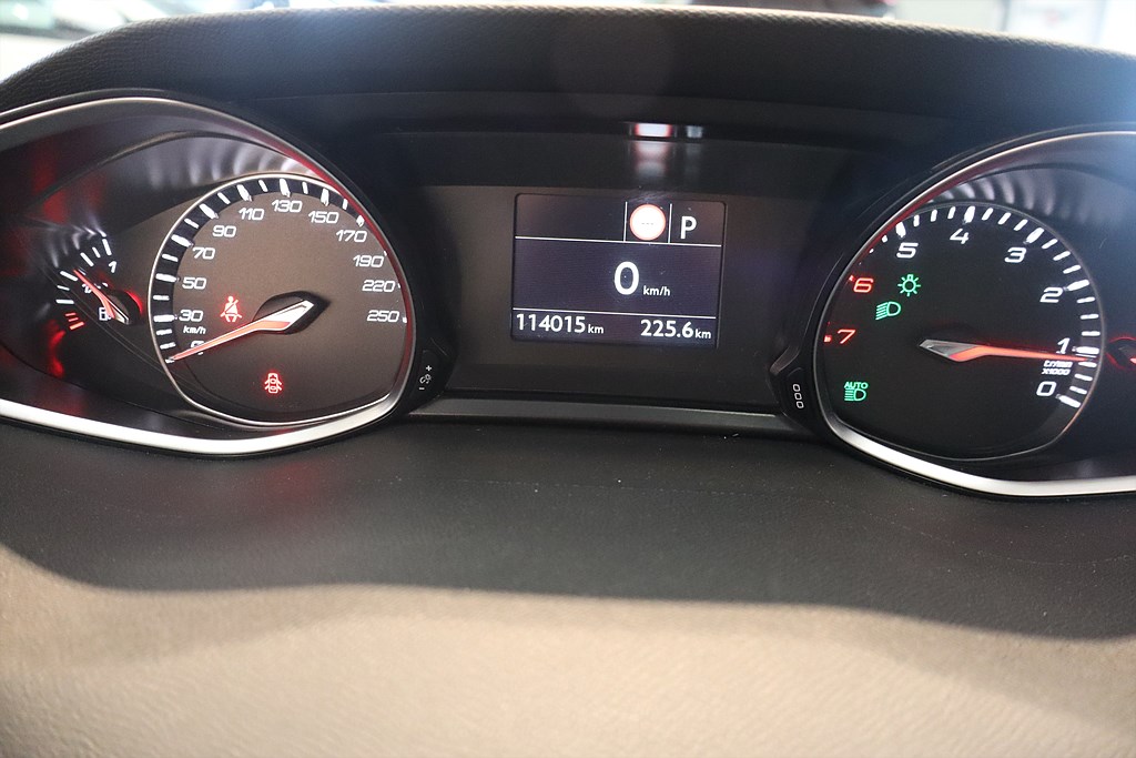 Bild på SW Active 1.2 PT 130hk Aut - CARPLAY,FARTHÅLLARE