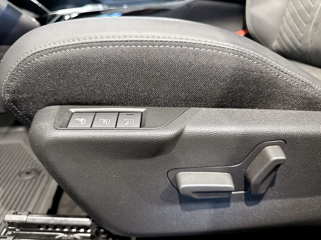 Bild på GT 1.2 PT 130hk Aut - B-KAMERA, CARPLAY