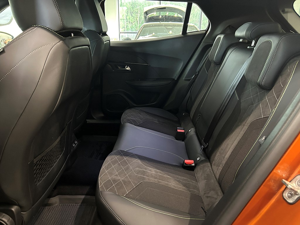 Bild på GT 1.2 PT 155hk Aut - B-KAMERA,CARPLAY