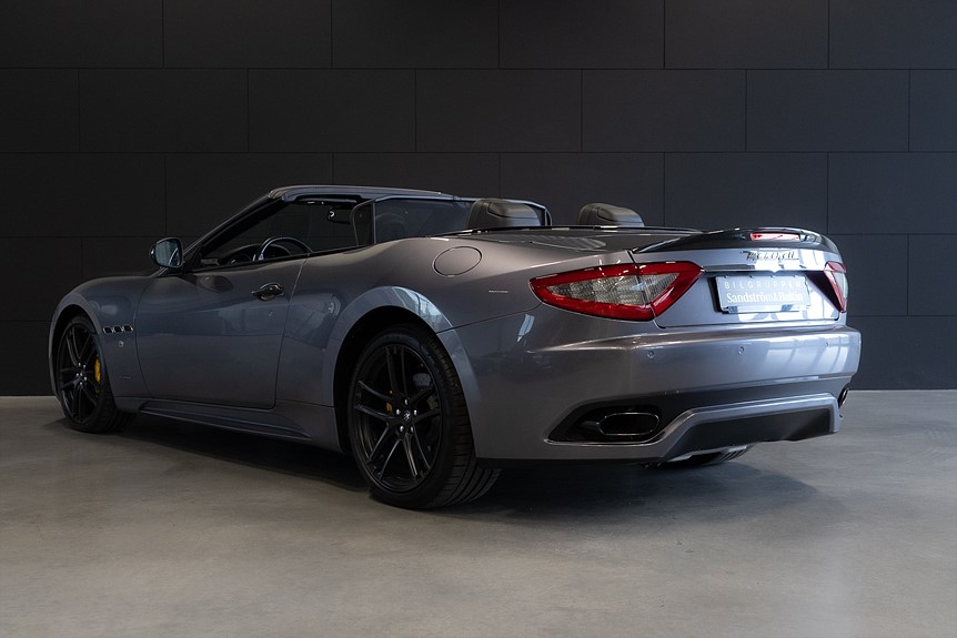 Maserati Grancabrio Sport