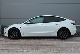 Tesla Model 3 Standard Range Plus "Refresh"