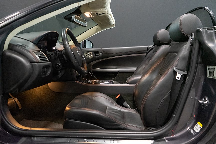 Jaguar XKR Convertible V8 510hk