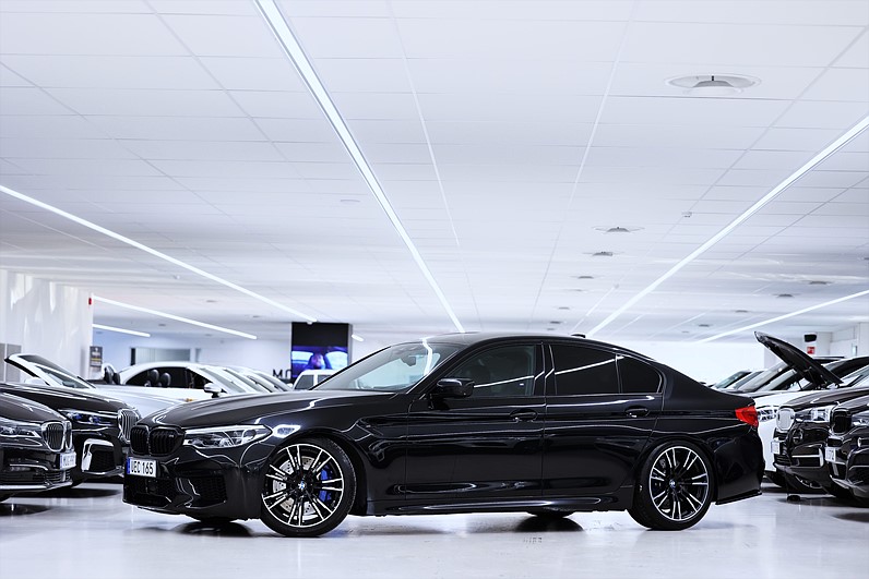 BMW M5 600hk SV-Såld Night Vision HUD B&W Carbon Massage