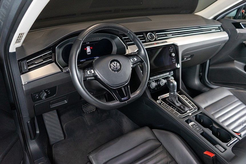 Volkswagen Passat 2.0TDI SC 4Motion DSG R-Line 190hk