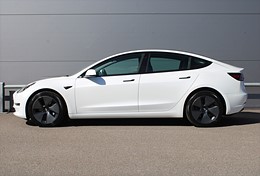 Tesla Model 3 Long Range AWD 844 Mil