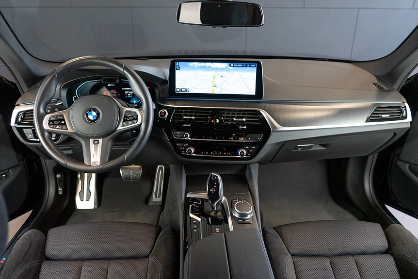 BMW 530e xDrive Innovation M-Sport