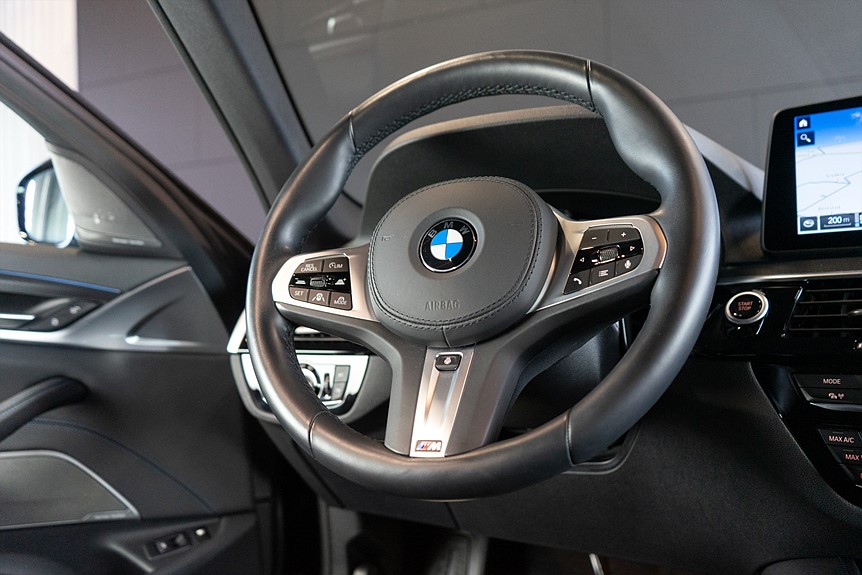 BMW 530e xDrive Innovation M-Sport