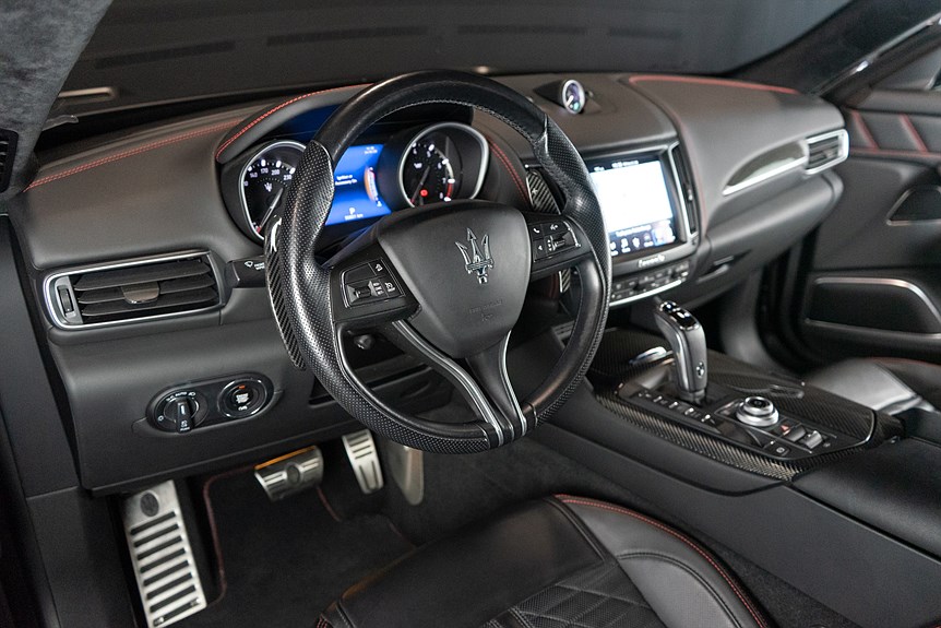 Maserati Levante Trofeo 3.8 V8 590hk
