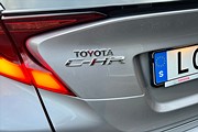 Toyota C-HR Hybrid CVT, 122hk