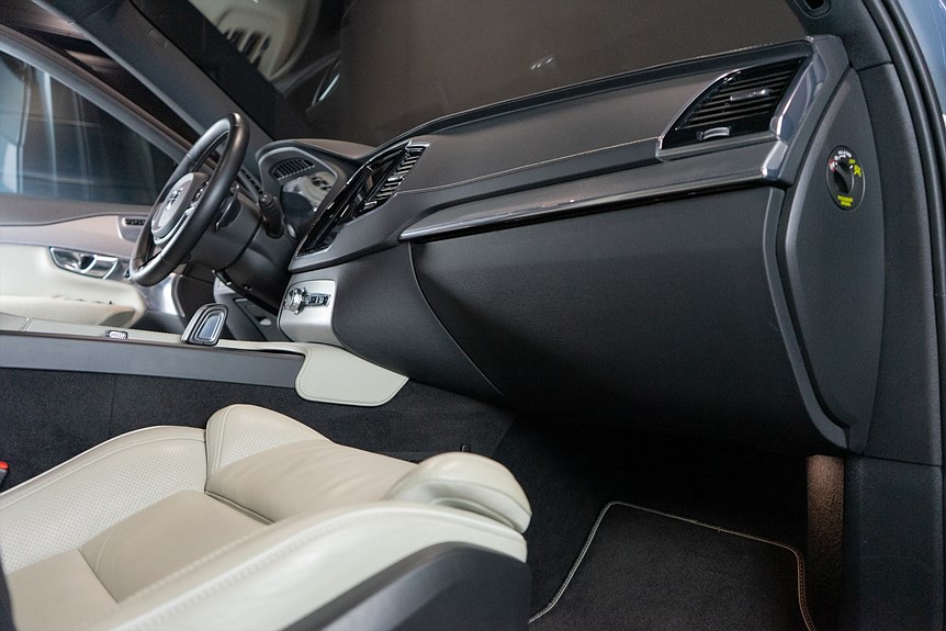 Volvo XC90 T8 TE AWD R-Design
