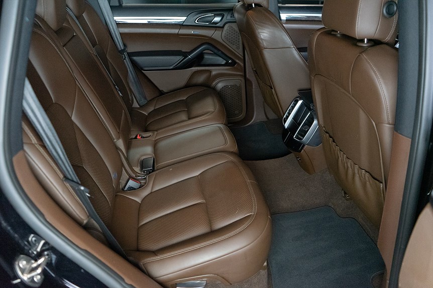Porsche Cayenne Diesel 262hk