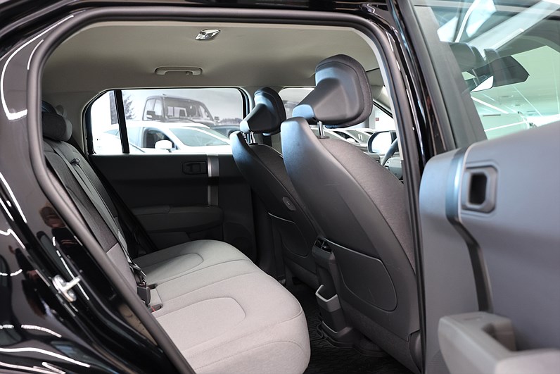Kia EV3 Long Range 204hk Plus B-kamera Navi Widescreen MOMS