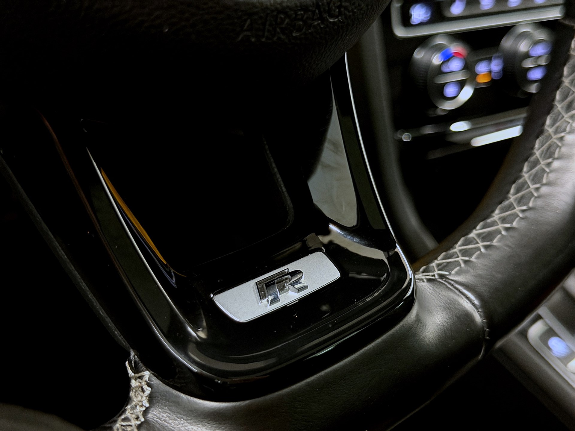 R 2.0 TSI 4M 300hk Pano Dynaudio B-Kamera PDC
