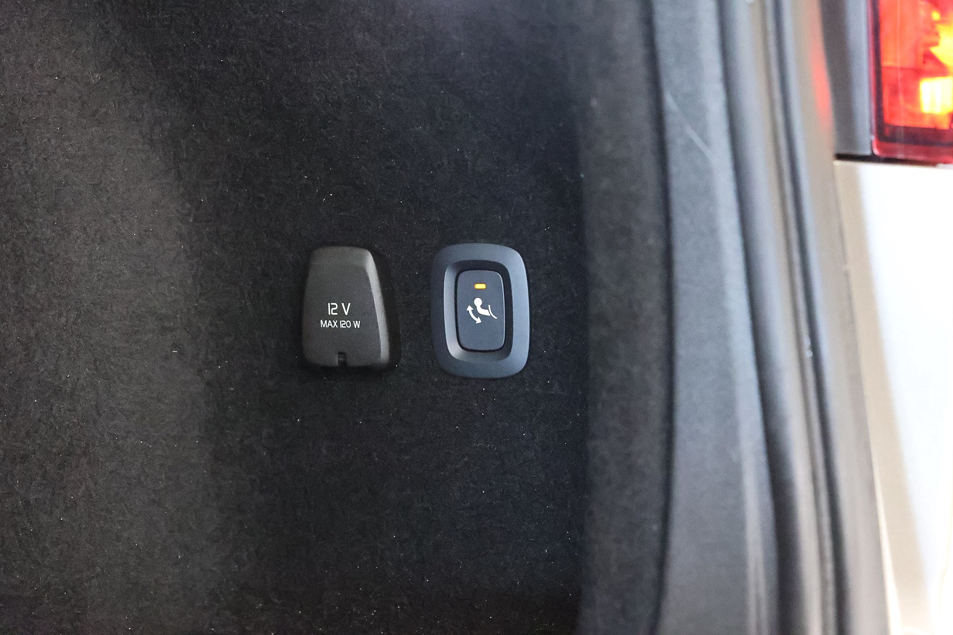 Volvo V60 Cross Country B4 AWD 197hk Momentum H/K Drag