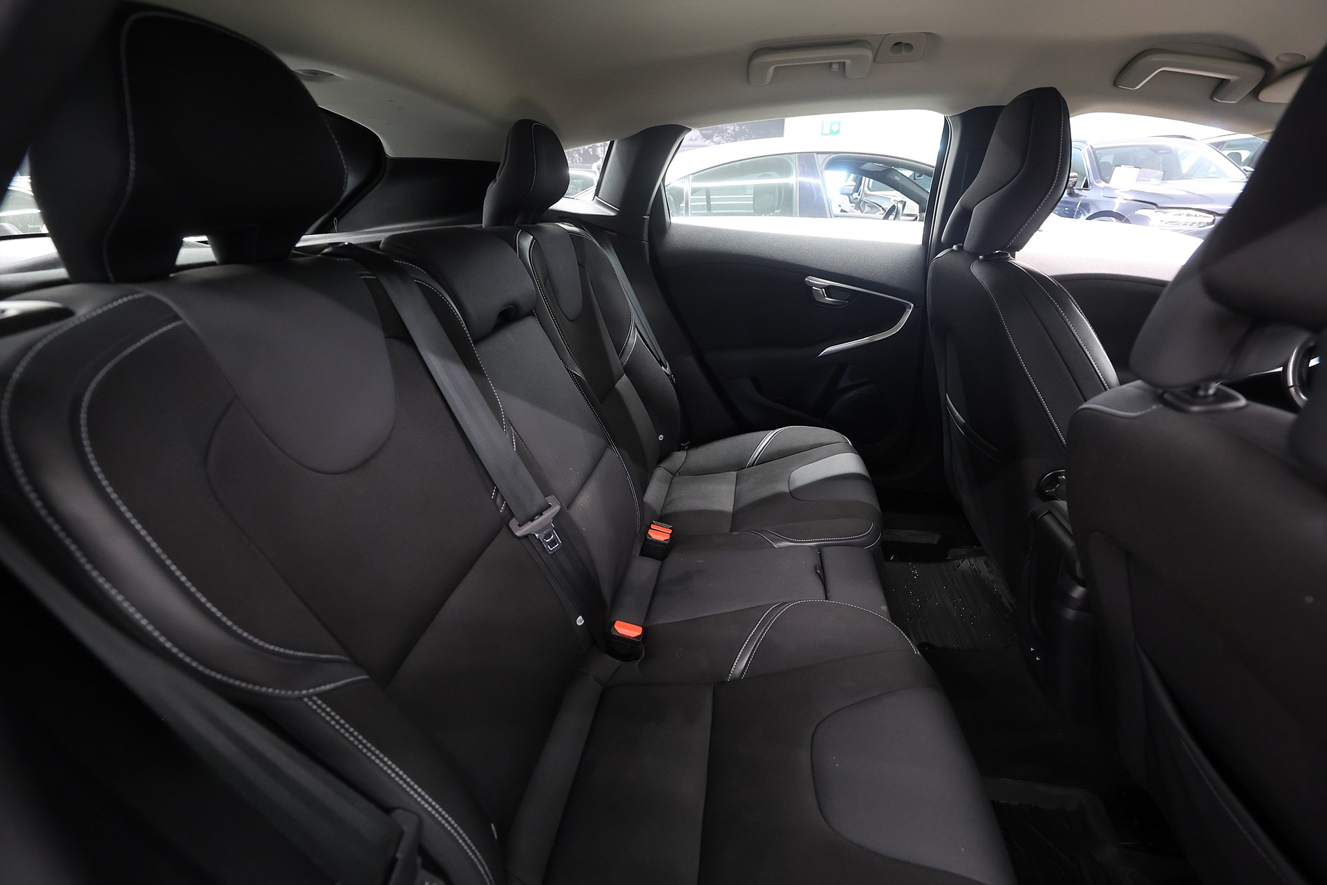 Volvo V40 D2 115hk Momentum Drag Värmare VOC PDC