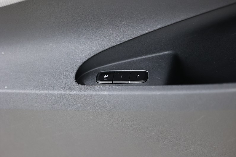 Polestar 2 Long Range Dual Motor 408hk *Hjulkampanj!* Plus H/K Värmare Pano MOMS