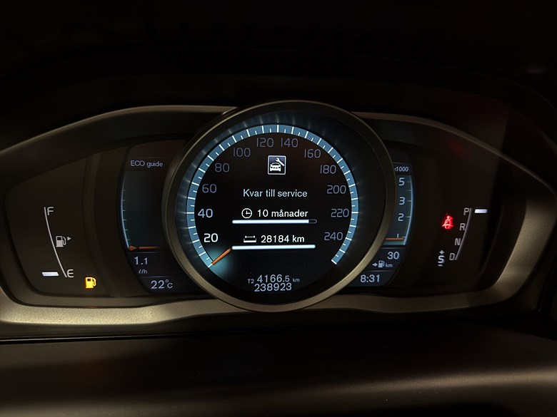 Volvo XC60 D4 AWD Polestar Navi Drag Värmare 2016, svart – bild 23 av 23, begagnad hos Niber i Järfälla