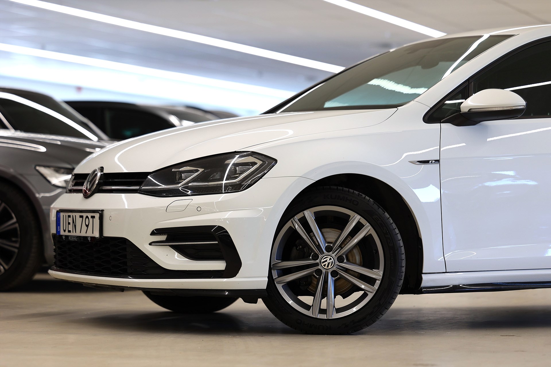 Volkswagen Golf 5-dörrar 1.5 TSI 150hk R Line CarPlay PDC