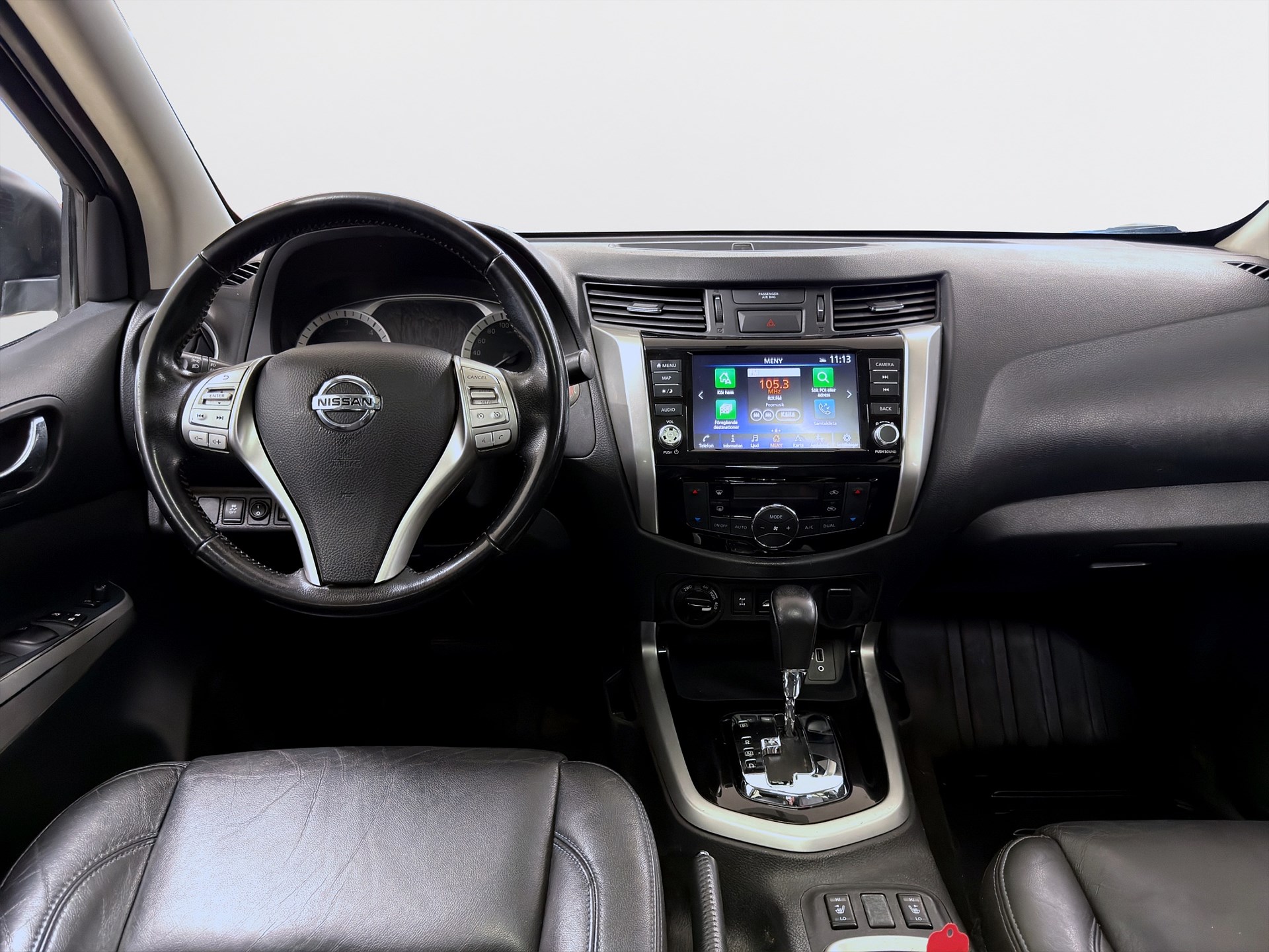 Nissan Navara 2.3 dCi 4WD 190hk N-Guard Black Pack Drag 360 keyless Go