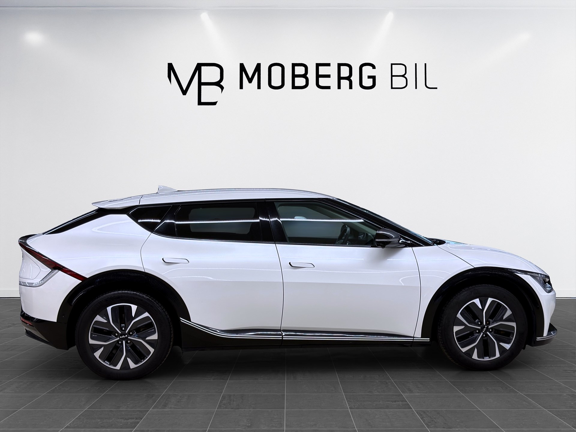Kia EV6 77.4 kWh 228hk Helg på Moberg! Base Läder 360 Keyless