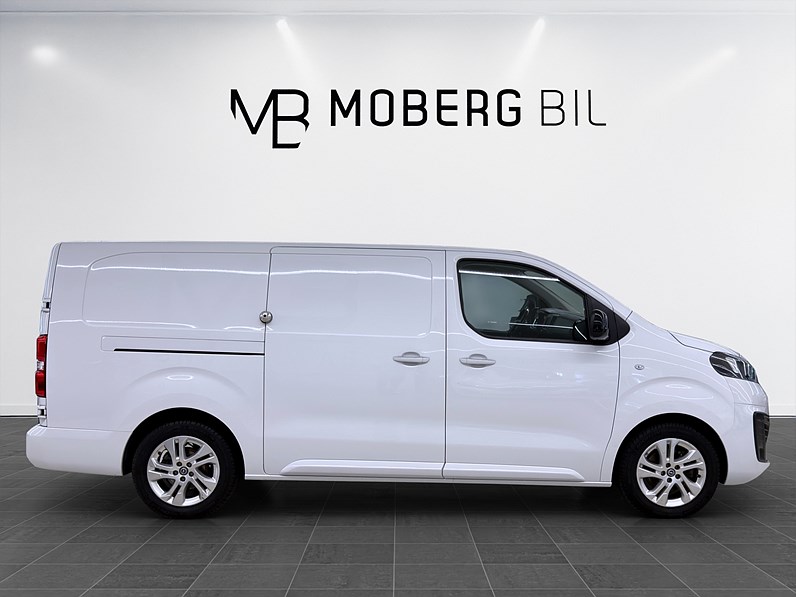 Skåpbil 136hk L3 Drag Keyless Navi B-Kamera PDC