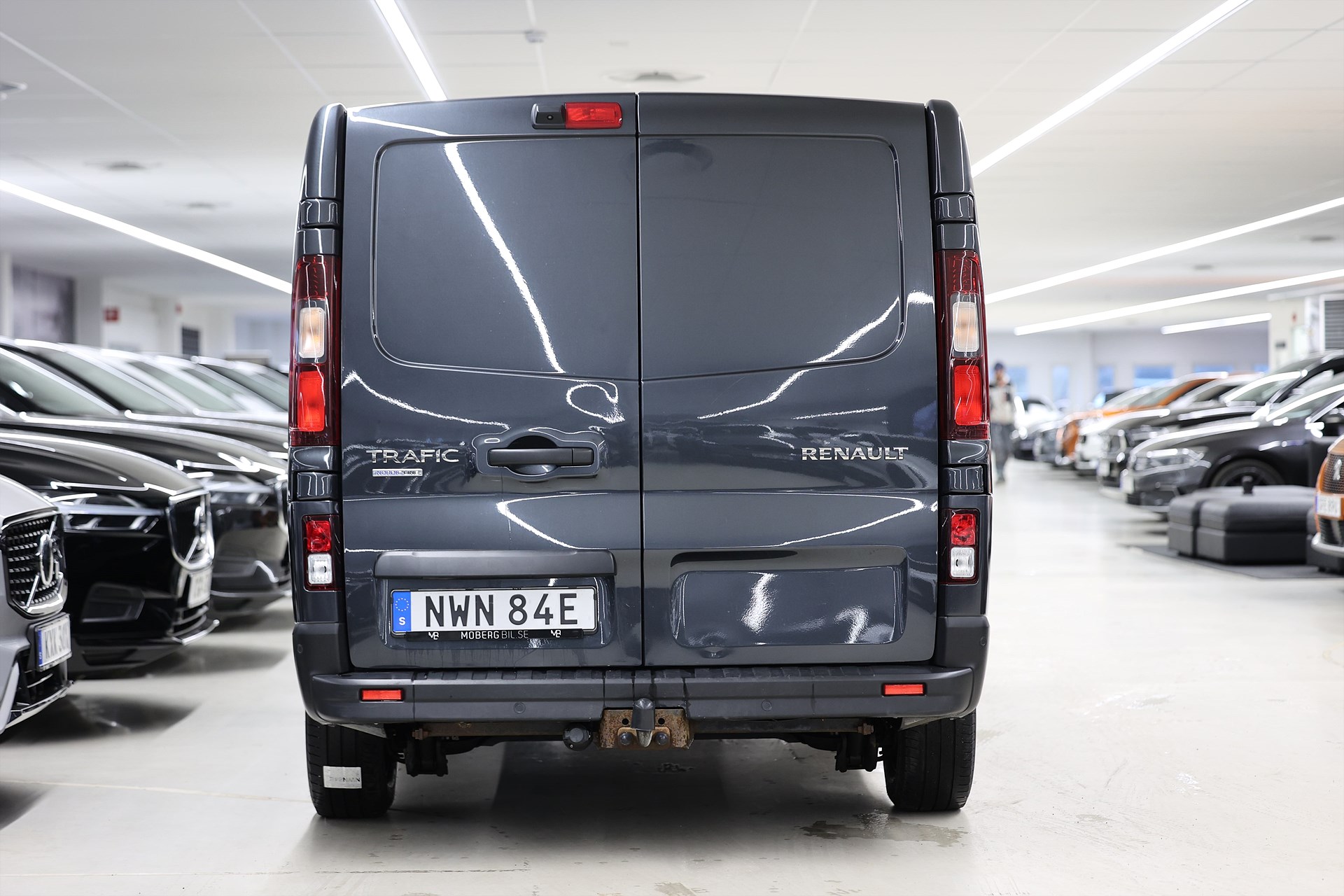 Renault Trafic 2.0 dCi EDC 150hk L2 Drag Värmare B kamera PDC MOMS