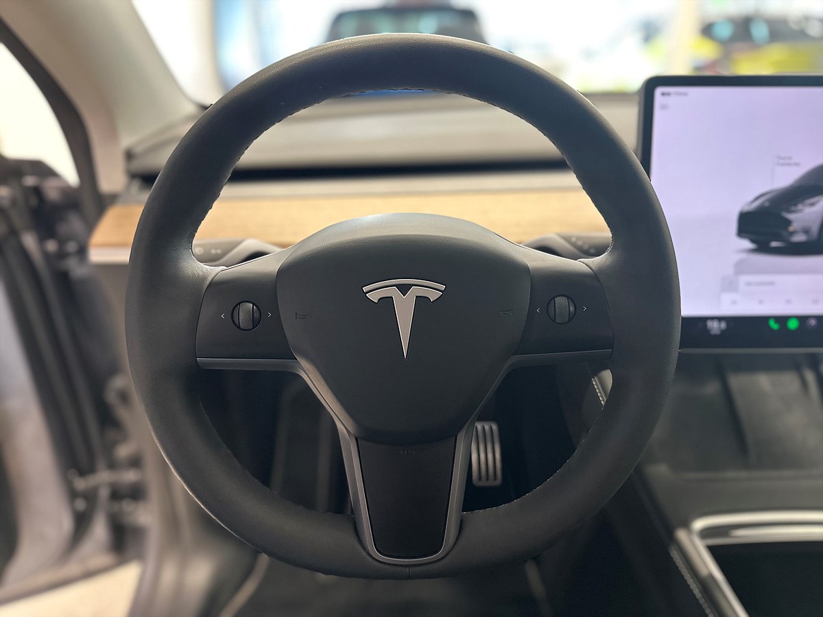 Tesla Model Y – bild 16