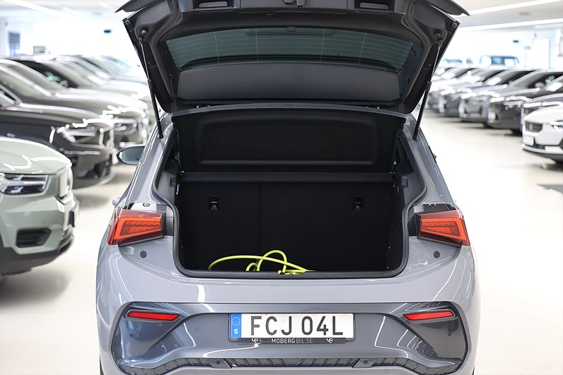 Cupra Born 58 204hk 578km räckvidd Värmare Carplay PDC MOMS