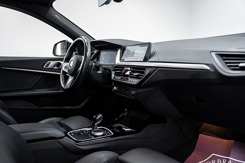 Bmw 118 2023 - miniatyr 26