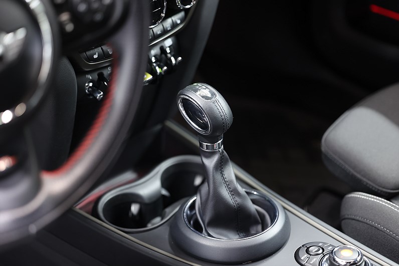 Mini Cooper Countryman SE ALL4 Pepper Keyless Navi PDC MOMS