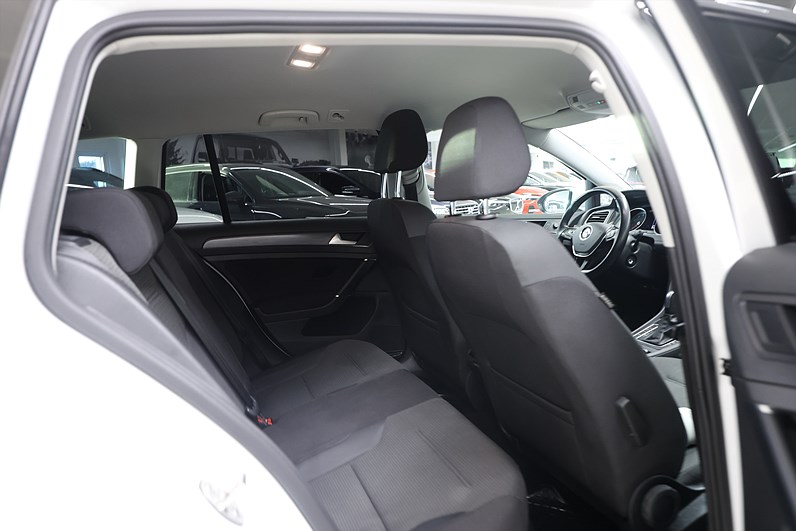 Volkswagen Golf SC 1.5 TSI 150hk GT B-kamera