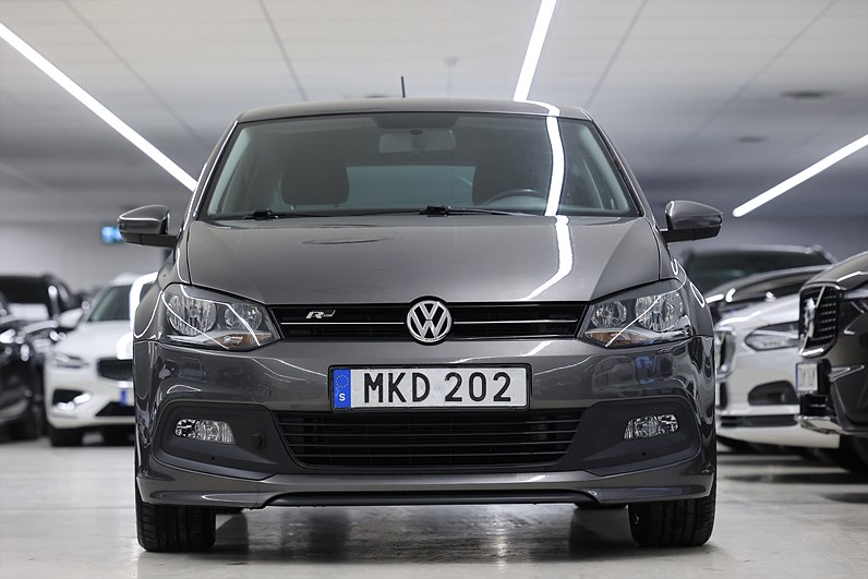Volkswagen Polo 1.2 TSI 90hk *Hjulkampanj!* Masters R Line PDC Farth