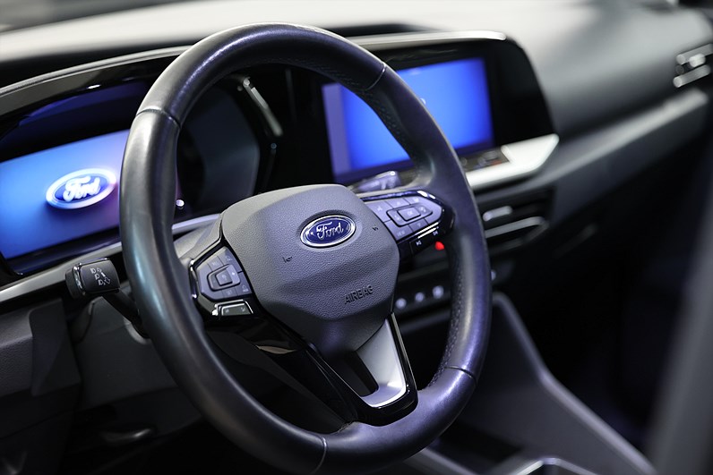 Ford Grand Tourneo 2.0 EcoBlue 122hk Keyless 7-sits B-kamera Nav