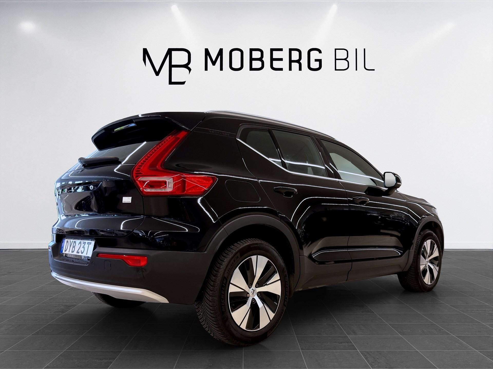 Volvo XC40 Recharge T4 211hk Core Bright B-Kamera Keyless Navi