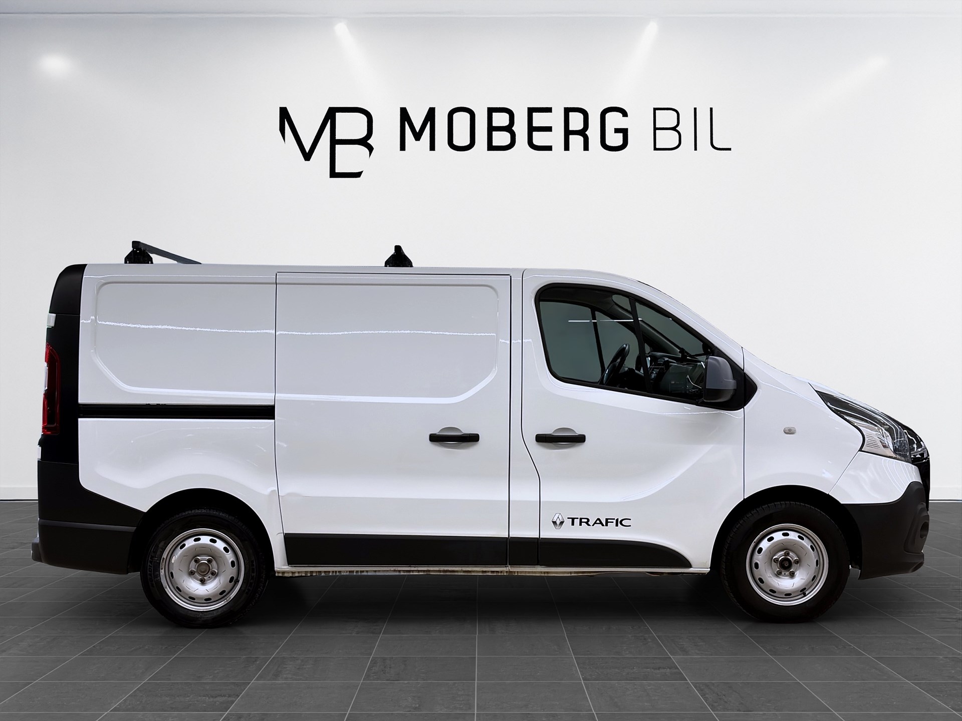Renault Trafic 120hk Helg på Moberg! L2 Drag Värmare PDC
