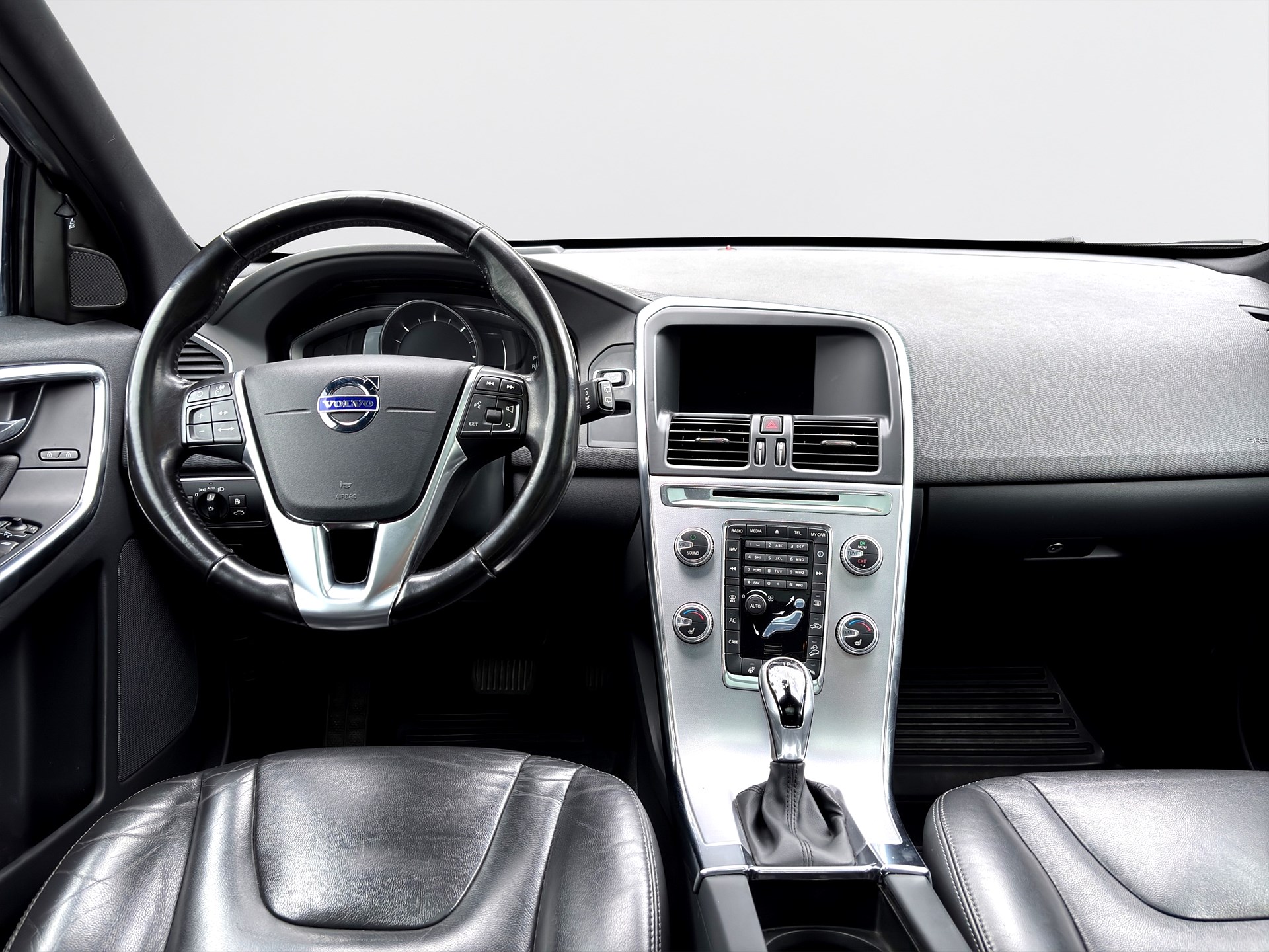 Volvo XC60 D4 AWD 190hk Drag Keyless Skinn B-Kamera VOC Pano