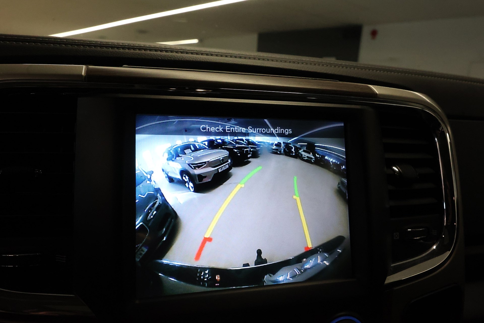 RAM 1500 3.0 V6 EcoDiesel 4x4 Laramie Flaklock Drag Luftfjädr MOMS