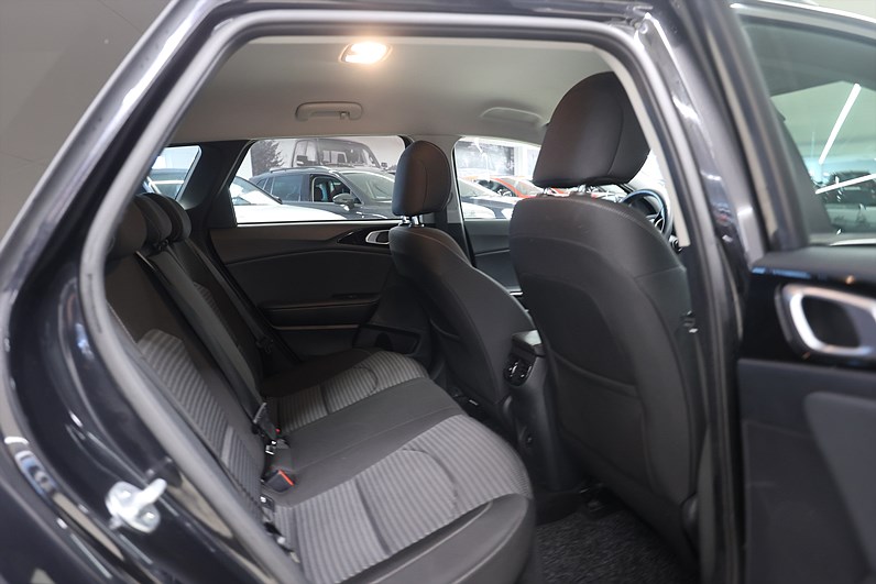 Kia Ceed SW PHEV 141hk Advance B-kamera Navi