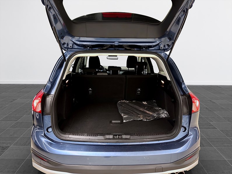 Ford Focus Kombi 125hk Active Keyless PDC 2 års garanti!