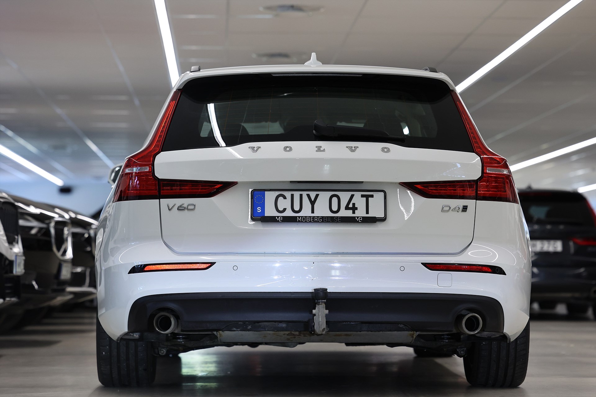 Volvo V60 D4 AWD 190hk *Hjulkampanj!* Momentum Drag